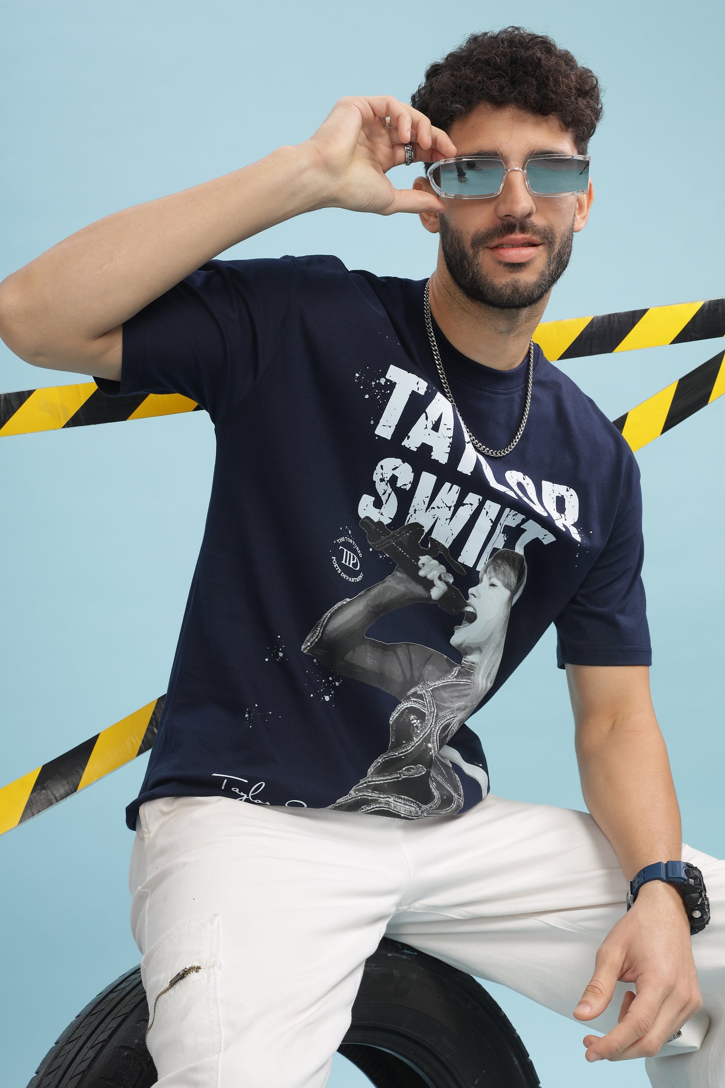 Men's Oversized T-shirt in Navy Blue - Taylor Swift | TPD