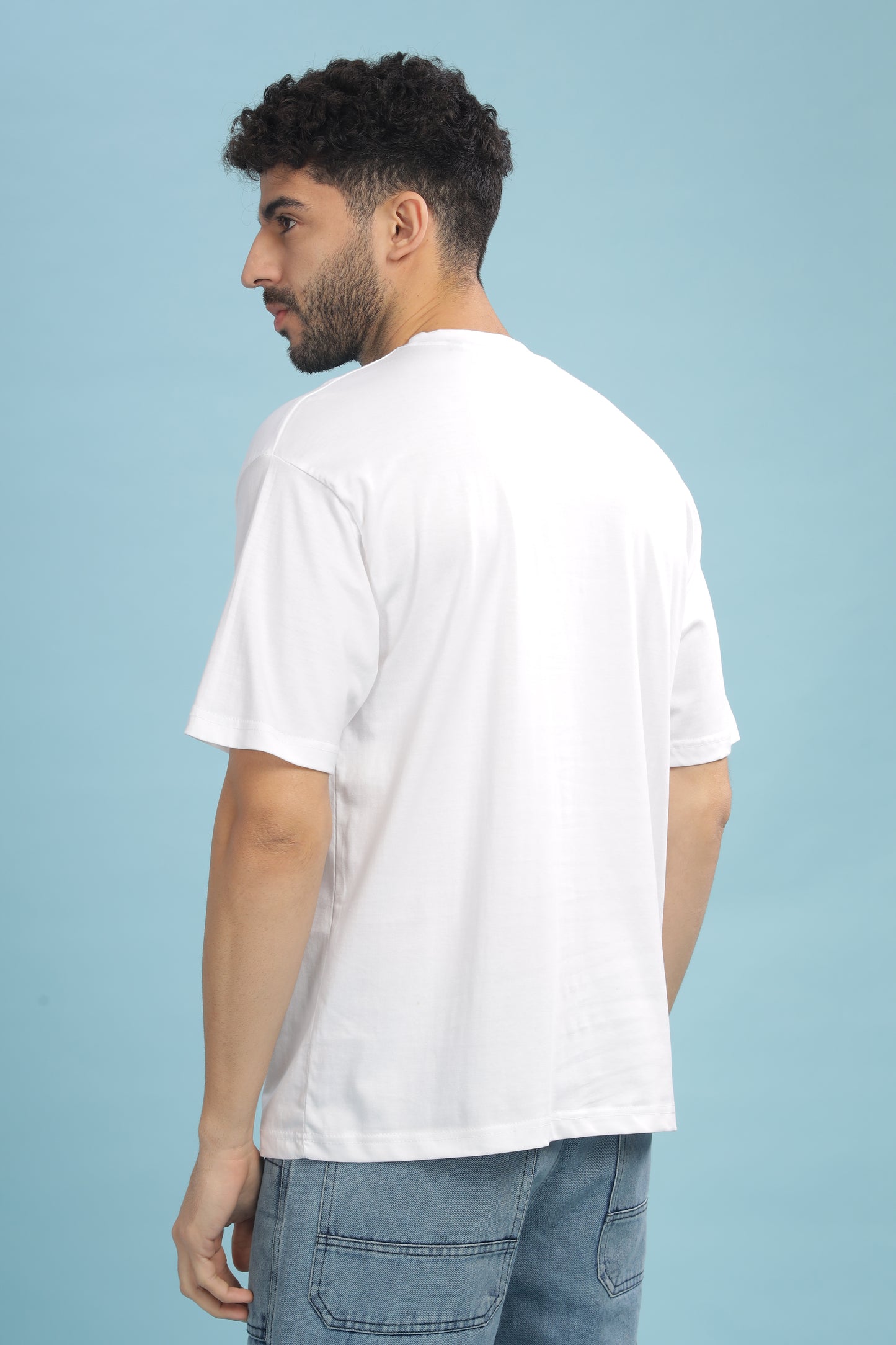 Men's Oversized T-shirt in White - Nirvana