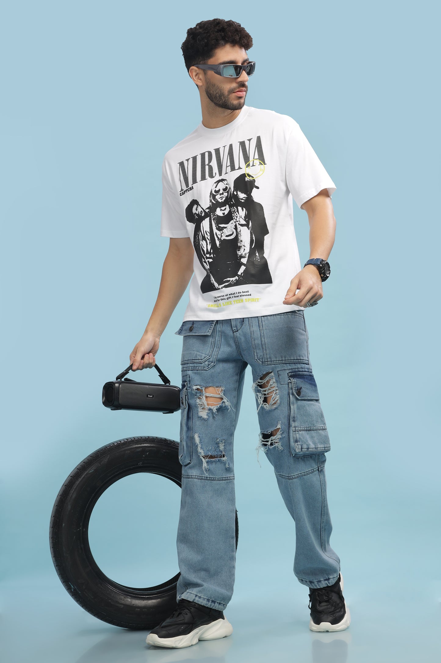 Men's Oversized T-shirt in White - Nirvana
