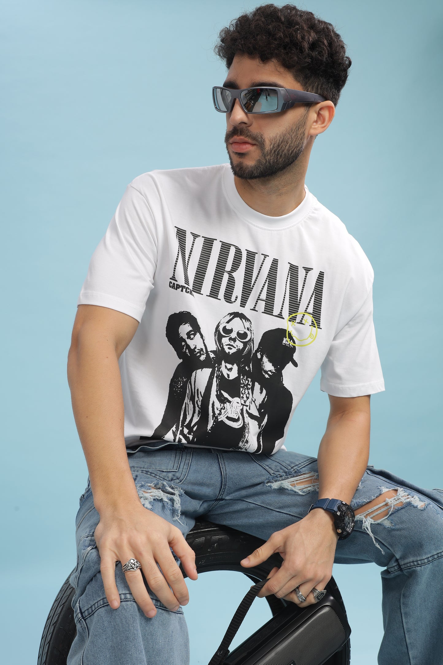 Men's Oversized T-shirt in White - Nirvana