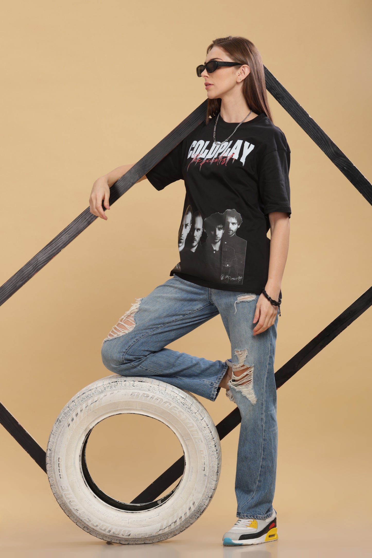 Women's Oversized T-shirt in Black - Coldplay