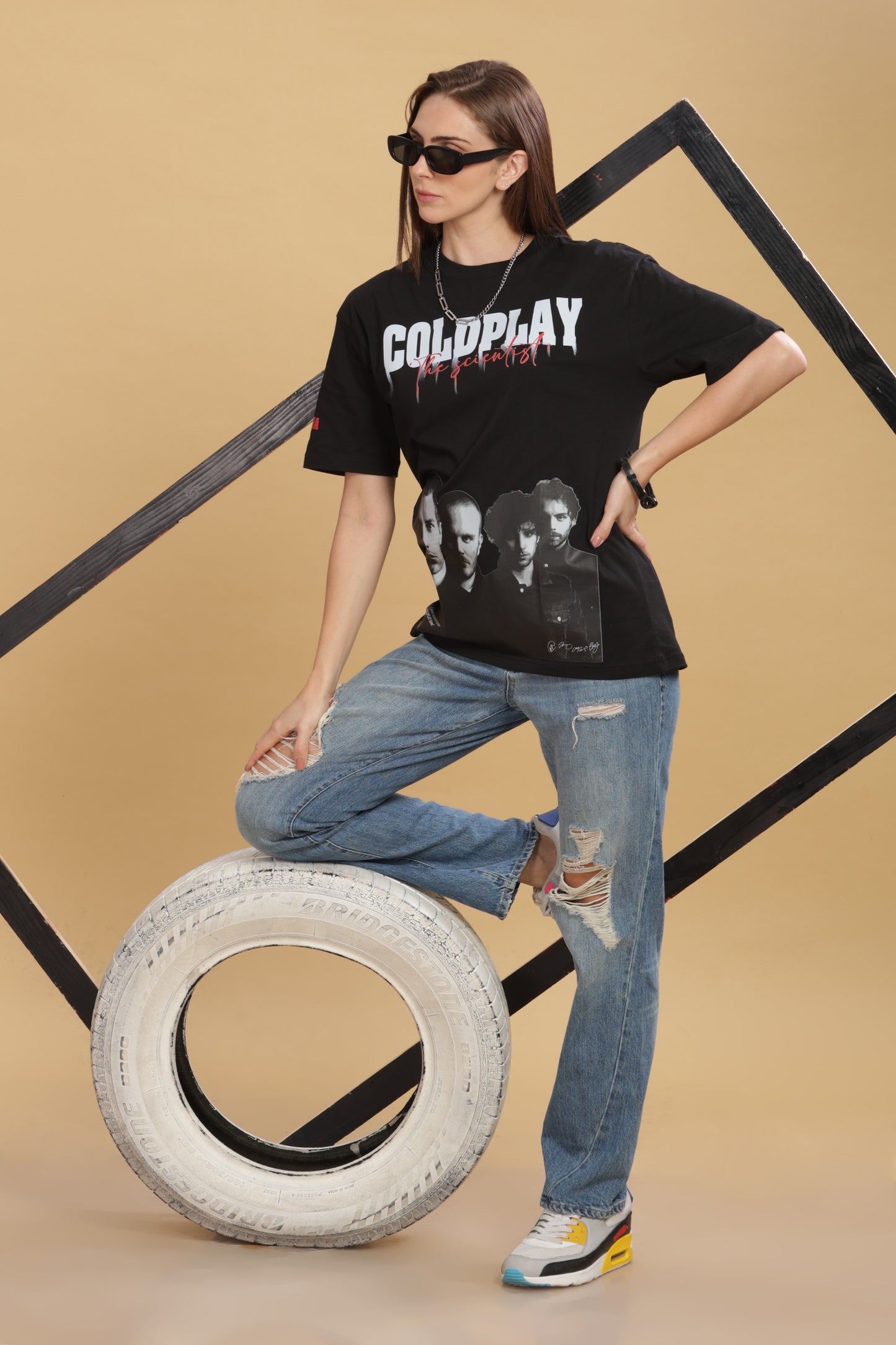 Women's Oversized T-shirt in Black - Coldplay